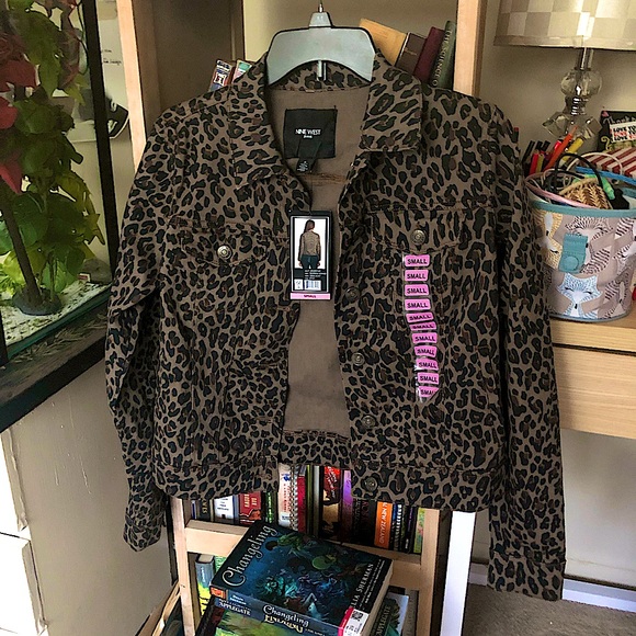 Nine West Jackets & Blazers - Cheetah Bengal Print Tan Sharp Denim Jean Jacket